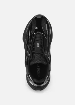 AA x GmbH Sneaker