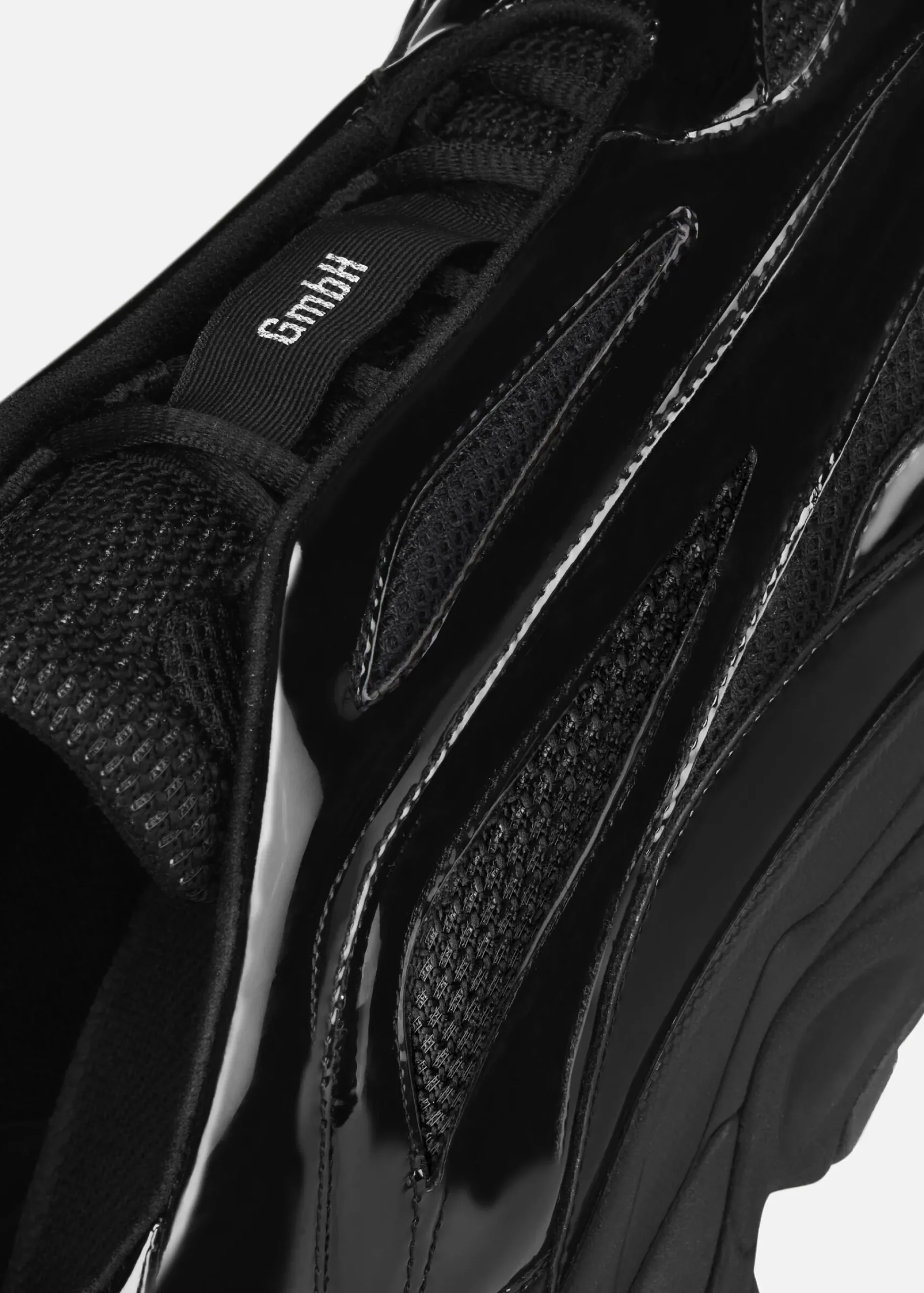AA x GmbH Sneaker