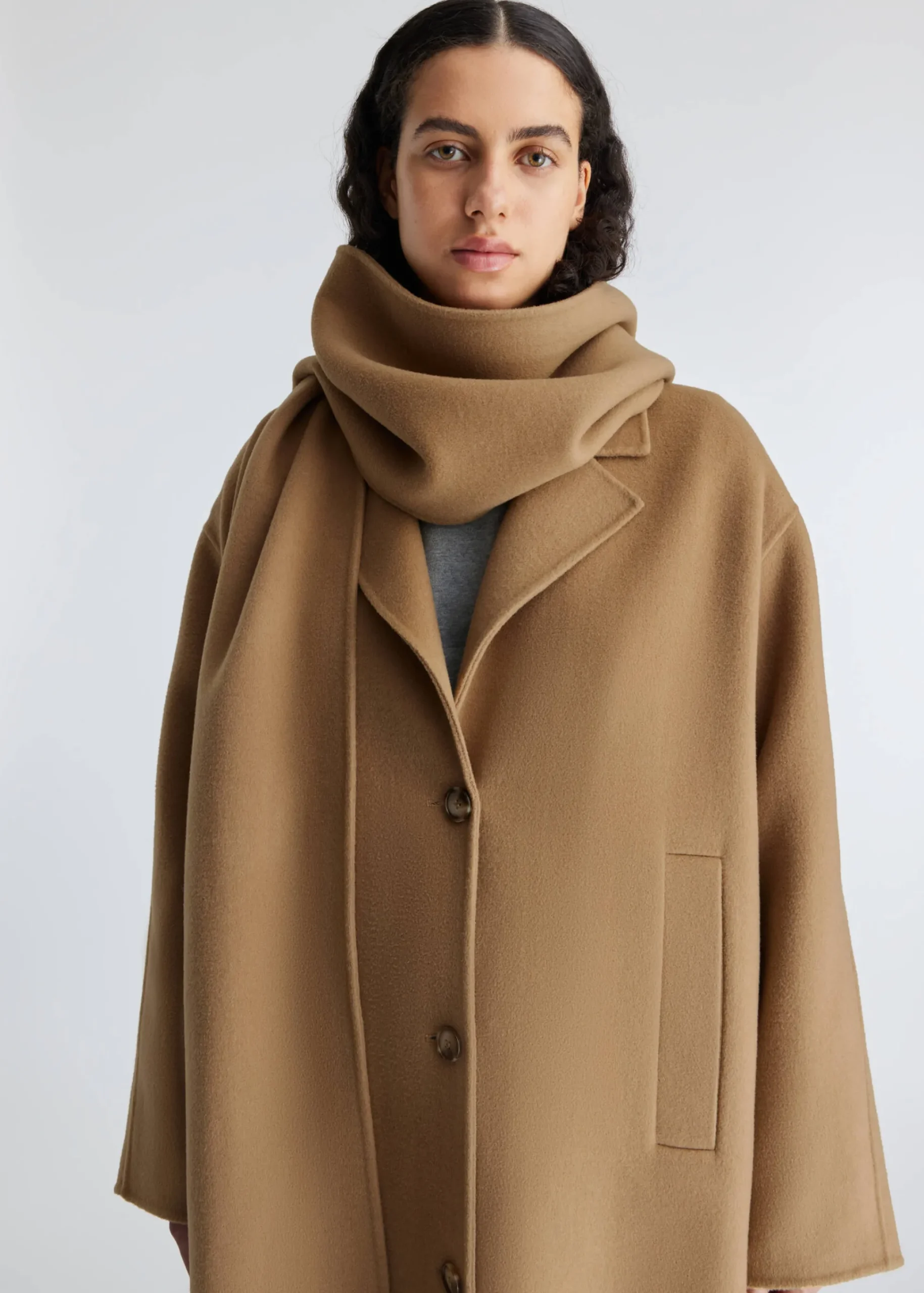 Ada Scarf-Detailed Coat