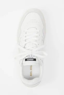 Arlo Sneaker