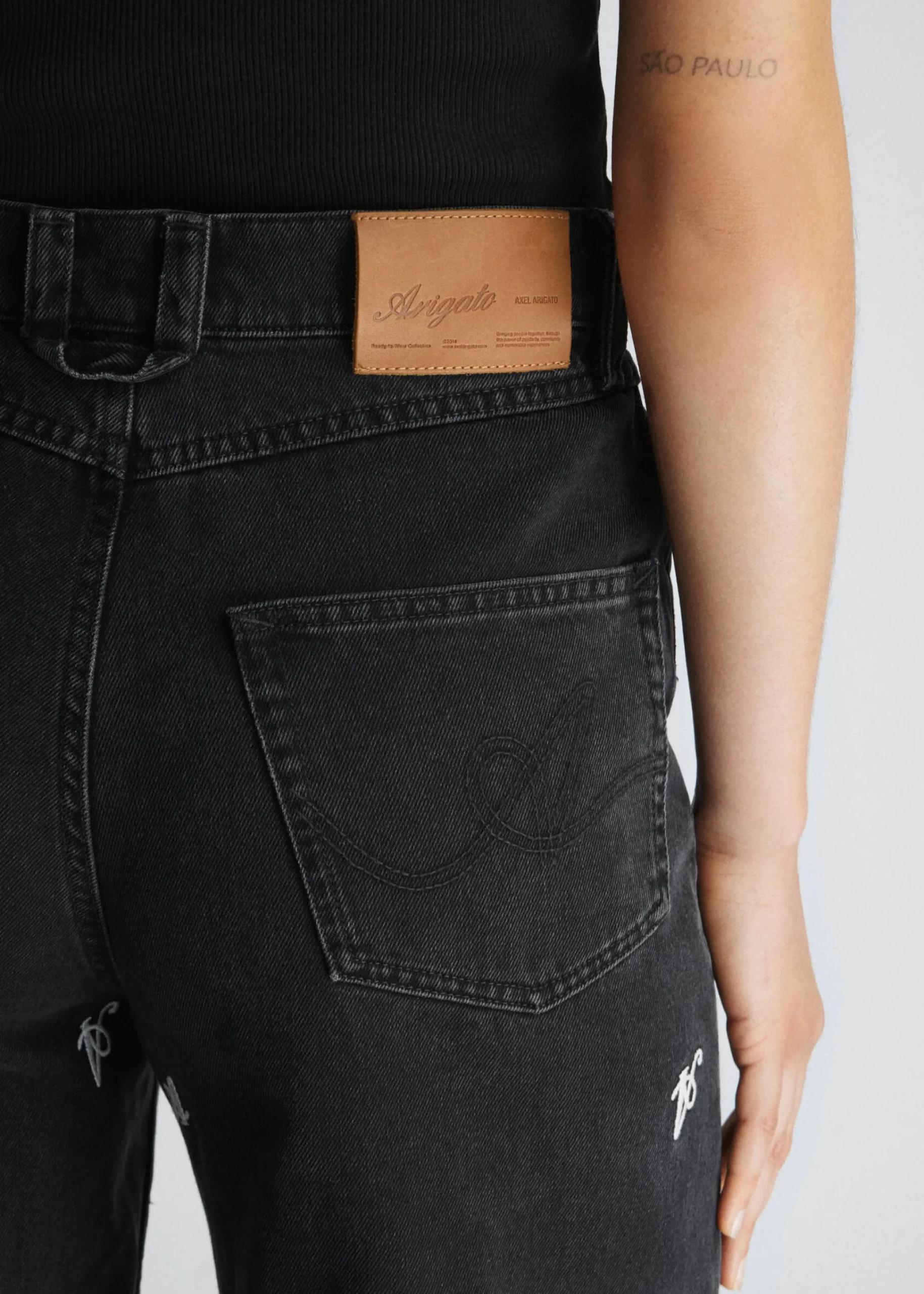 Clara Wide-Leg Jeans