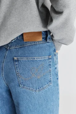 Clara Wide-Leg Jeans
