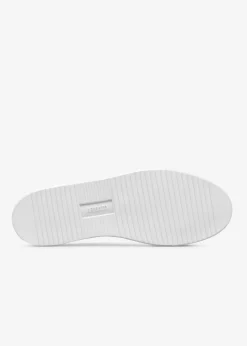 Clean 90 Sneaker