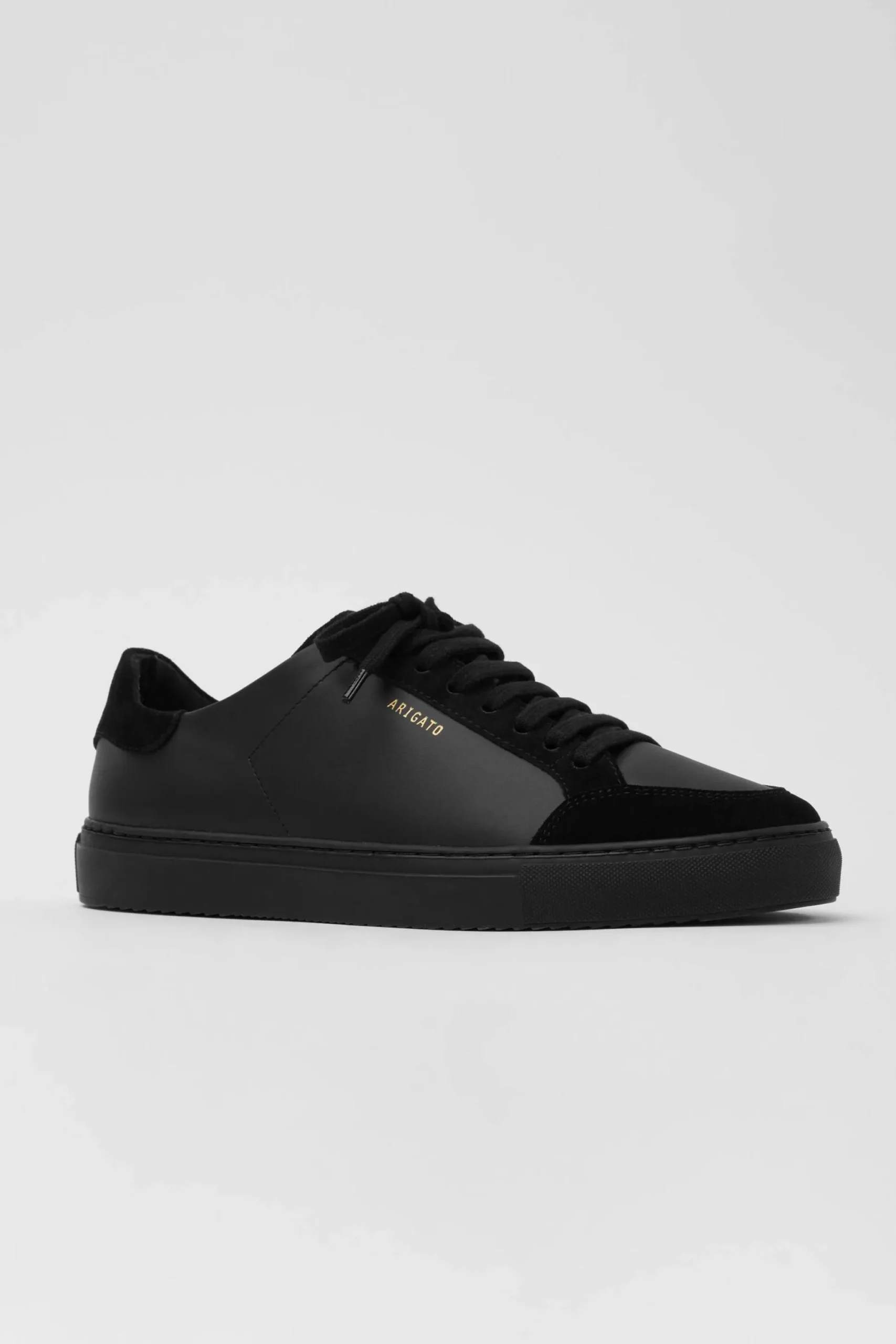 Clean 90 Triple Sneaker