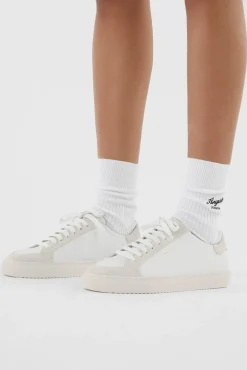 Clean 90 Triple Sneaker