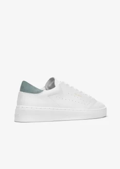 Court Sneaker