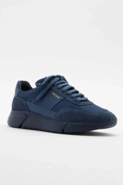Genesis Vintage Runner
