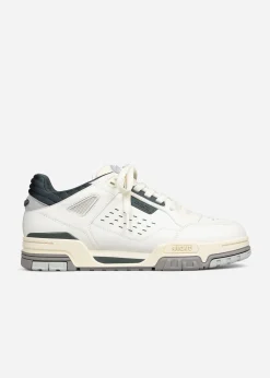 Onyx Sneaker