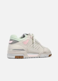 Onyx Sneaker