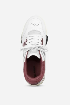 Onyx Sneaker