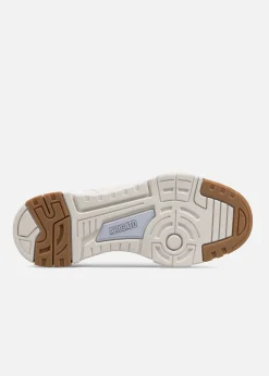 Onyx Sneaker