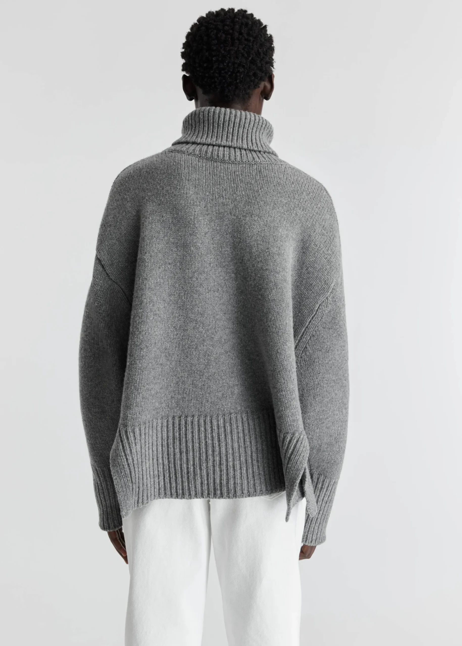Remain Cropped Sweater