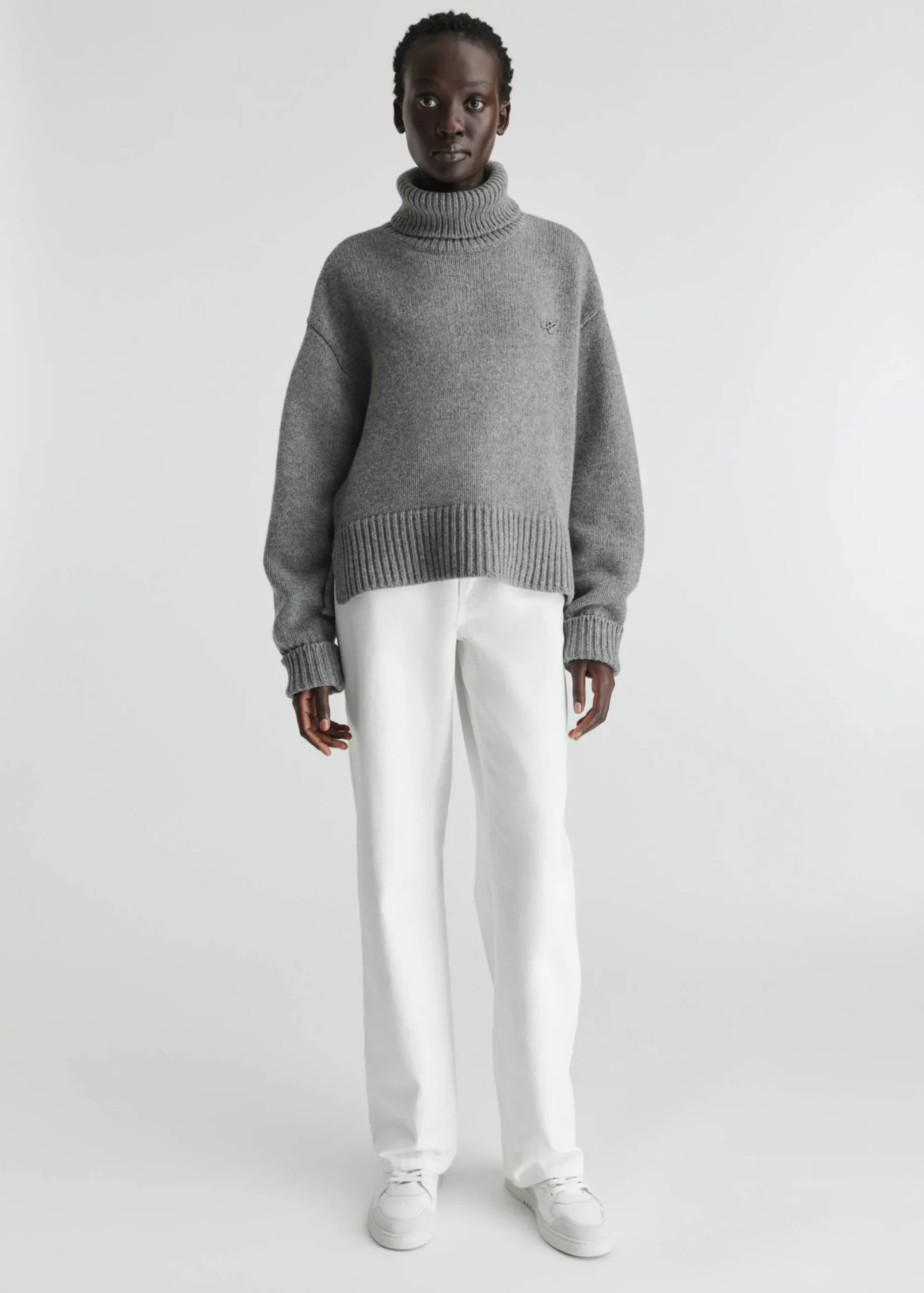 Remain Cropped Sweater
